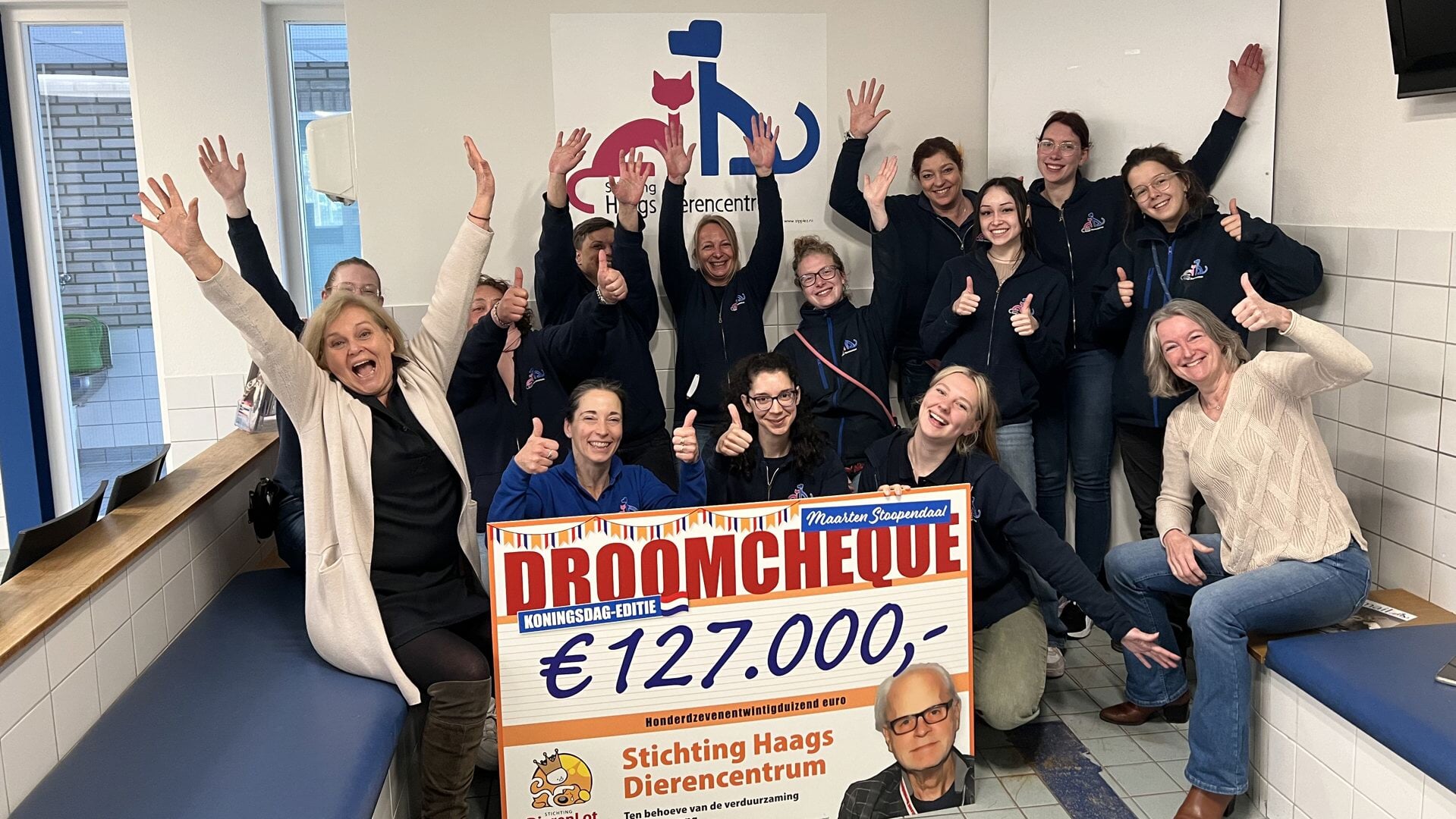 Medewerkers en vrijwilligers zijn enorm blij met de droomcheque van Stichting Dierenlot.