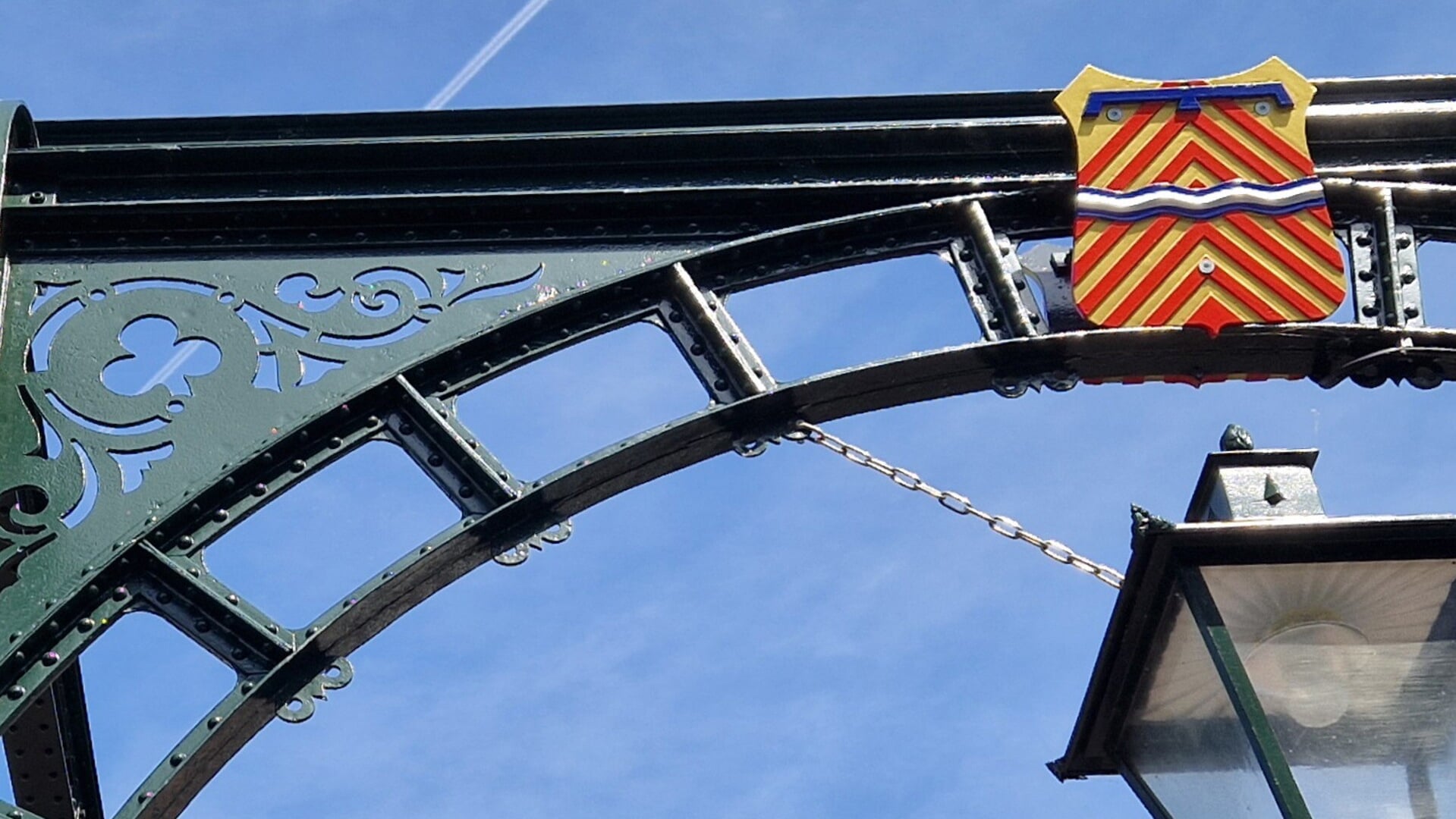 Wagenbrugkrul en een detailopname van de Wagenbrug.