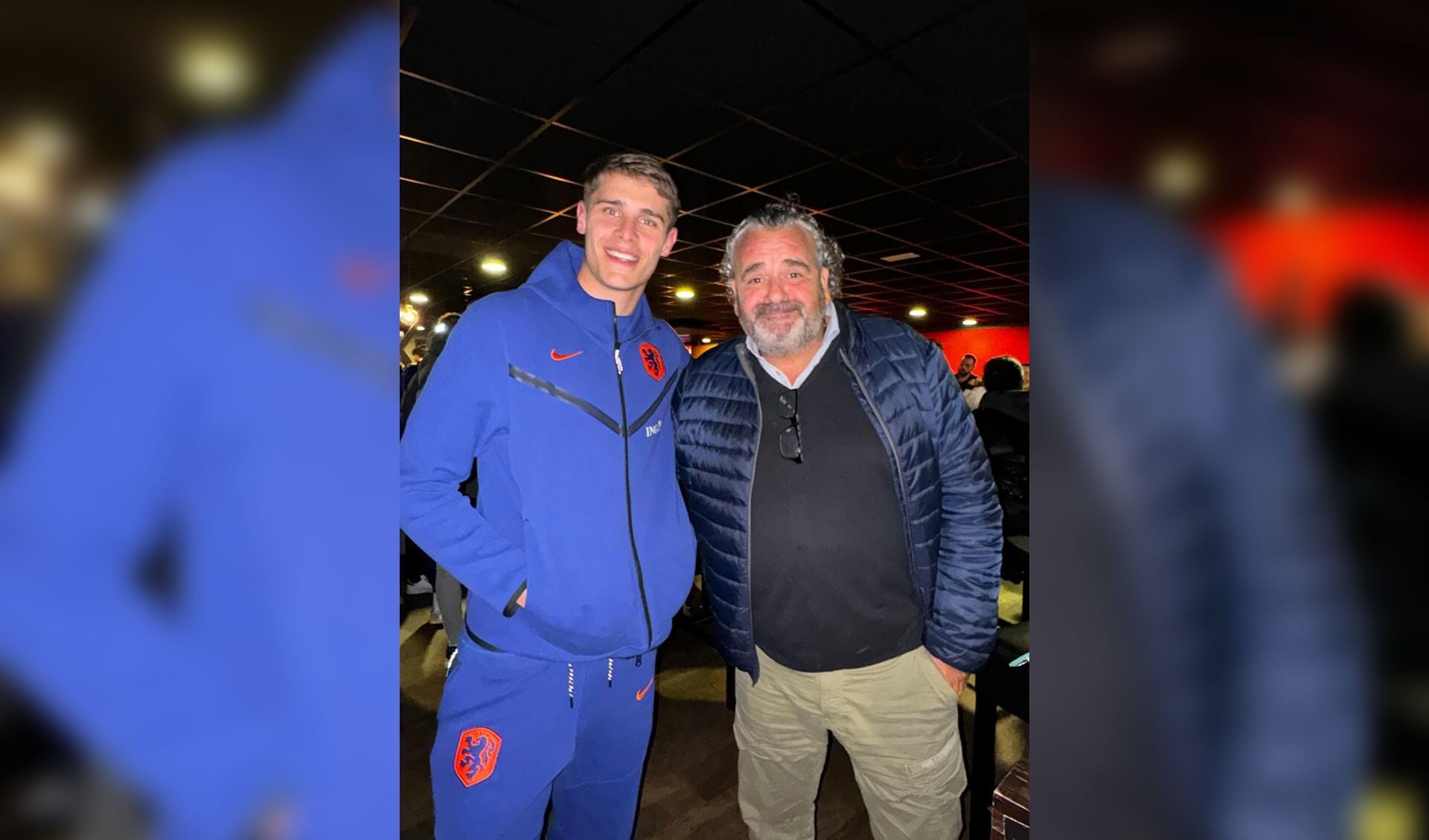 Micky van de Ven werd maandag in De Kuip o.a. uitgezwaaid door Marco Oldenhof