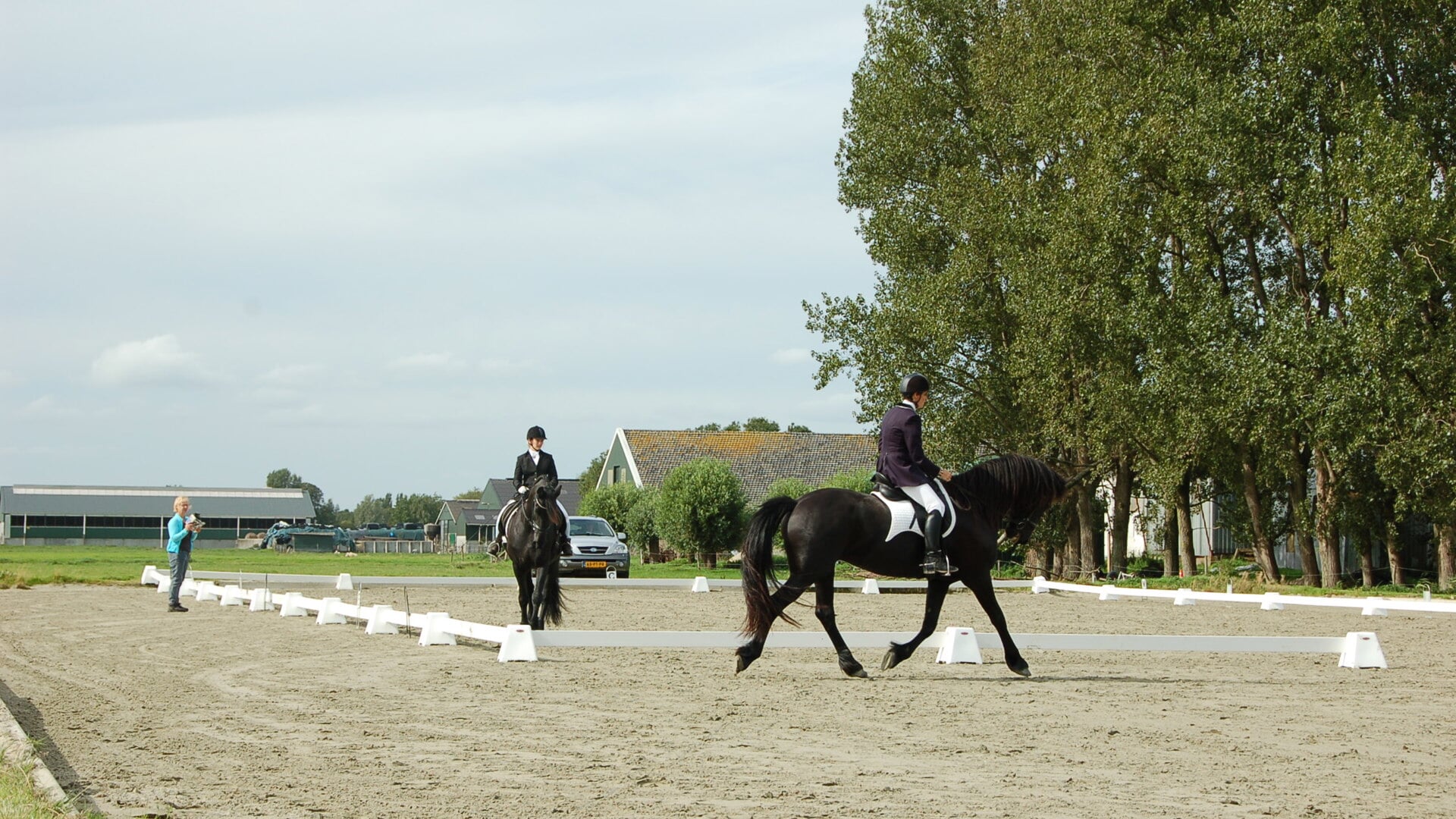 Amethyst heeft zich in de afgelopen tientallen jaren ontwikkeld tot een bruisende plek voor ruitersport, met tal van evenementen en lessen onder leiding van gediplomeerde instructeurs.