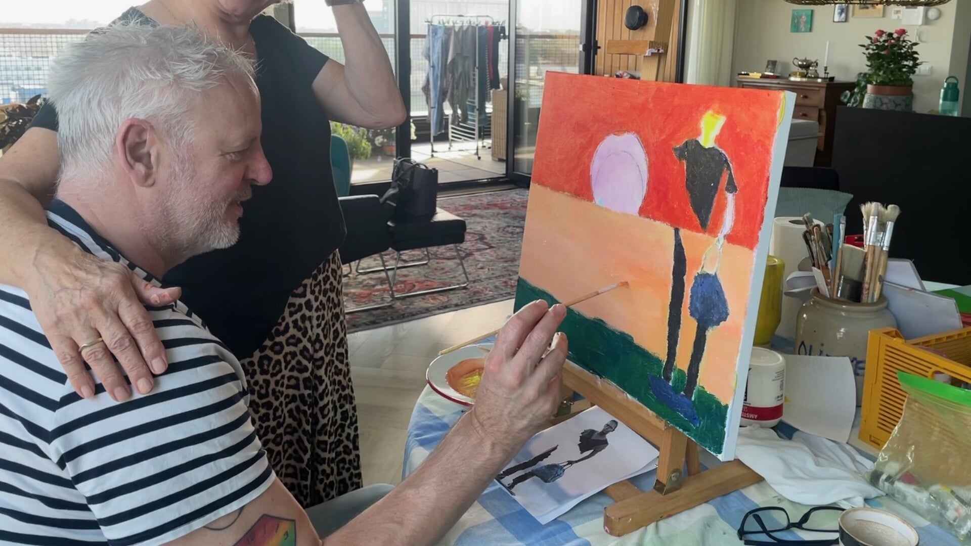 Martin Vermeulen heeft de omslag van zijn boek ‘Verzonken horizon’ zelf geschilderd tijdens een workshop van zijn oud-collega Hester Verbeek.
