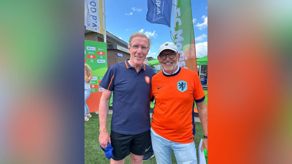 Samen met coach Hans van Breukelen.