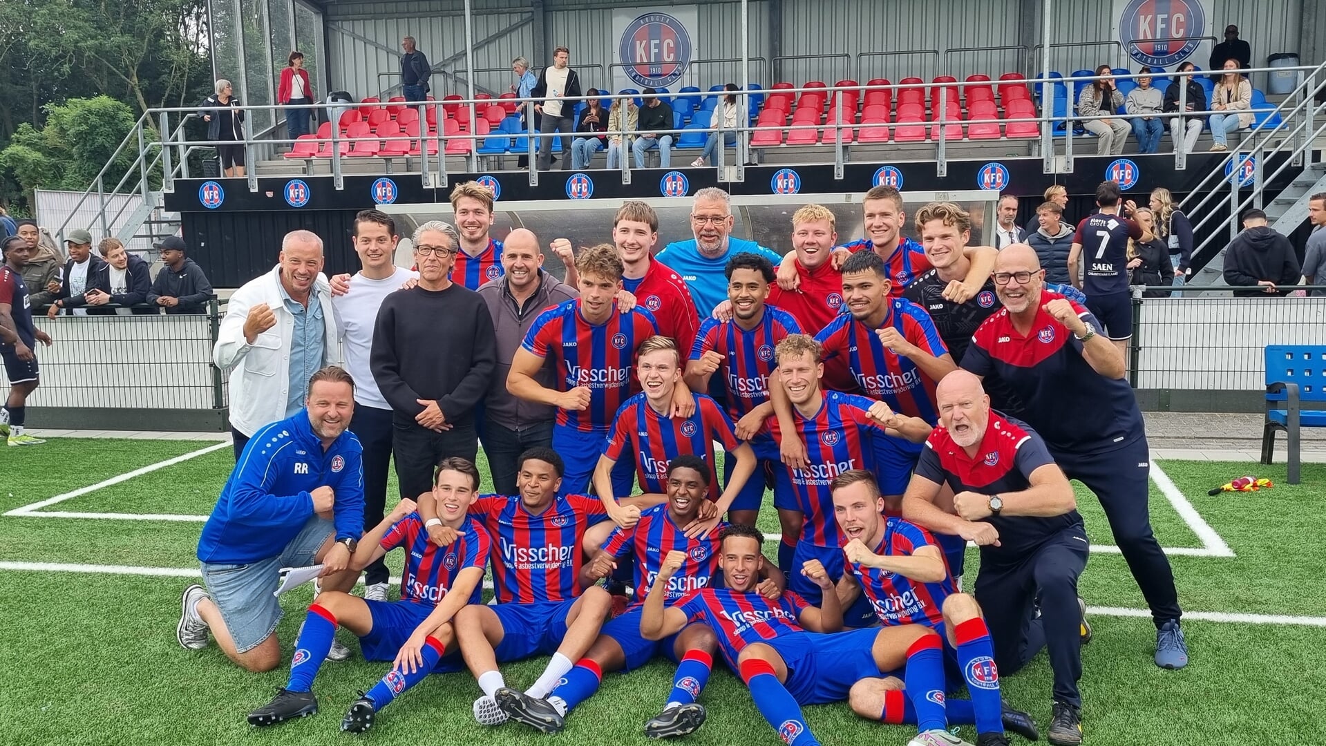 KFC winnaars van eigen toernooi.