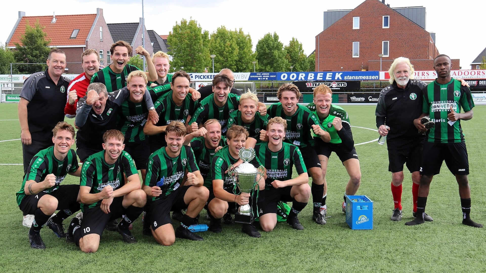 WSV'30 als overtuigende winnaar FREEK Hypotheek toernooi.