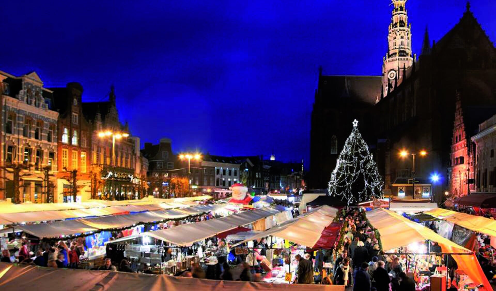 Haarlem wint de Award voor de beste kerstmarkt van Nederland. 