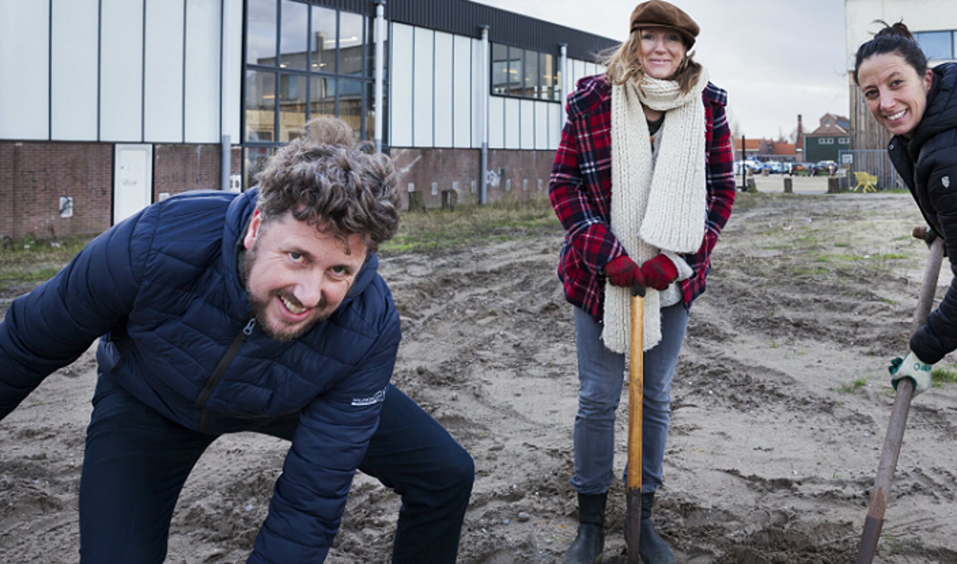 De komende tijd gaat De VerbroederIJ de Oostveerkavel inrichten en vormgeven. (Foto: gemeente Amsterdam)