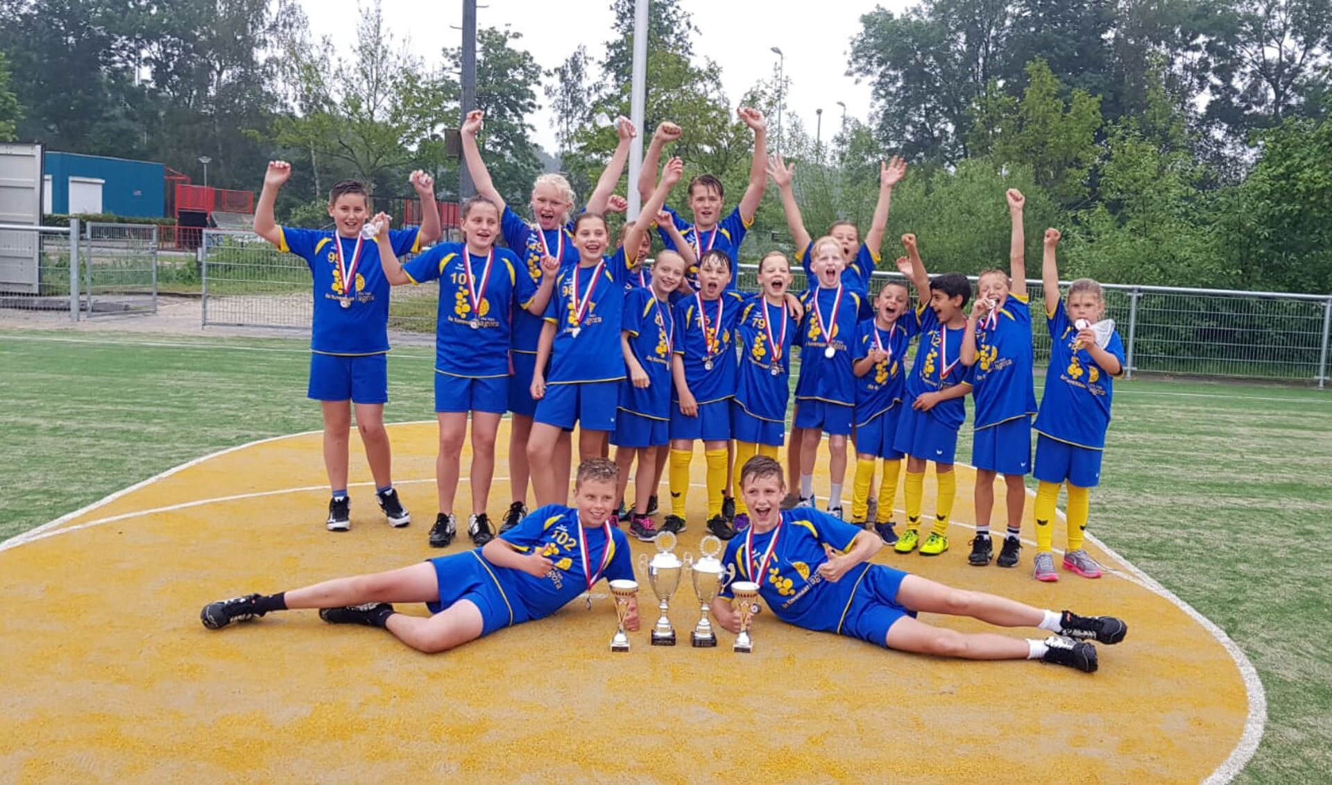 Schoolkorfbalfinalisten van De Korenaar. (Foto: OKV)