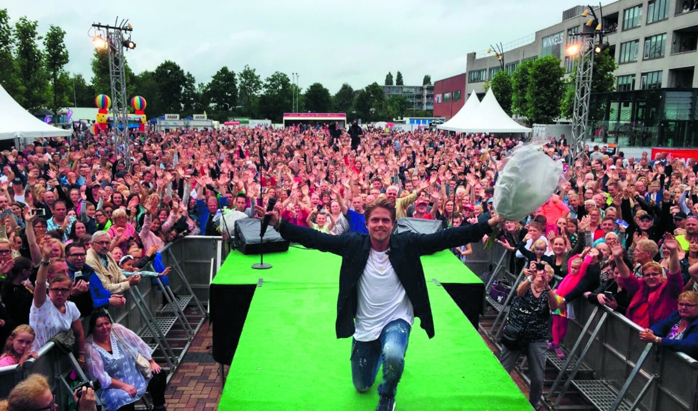 De RADIONL Zomertoer haalt de grootste Nederlandse artiesten naar Heerhugowaard. (aangeleverde foto)