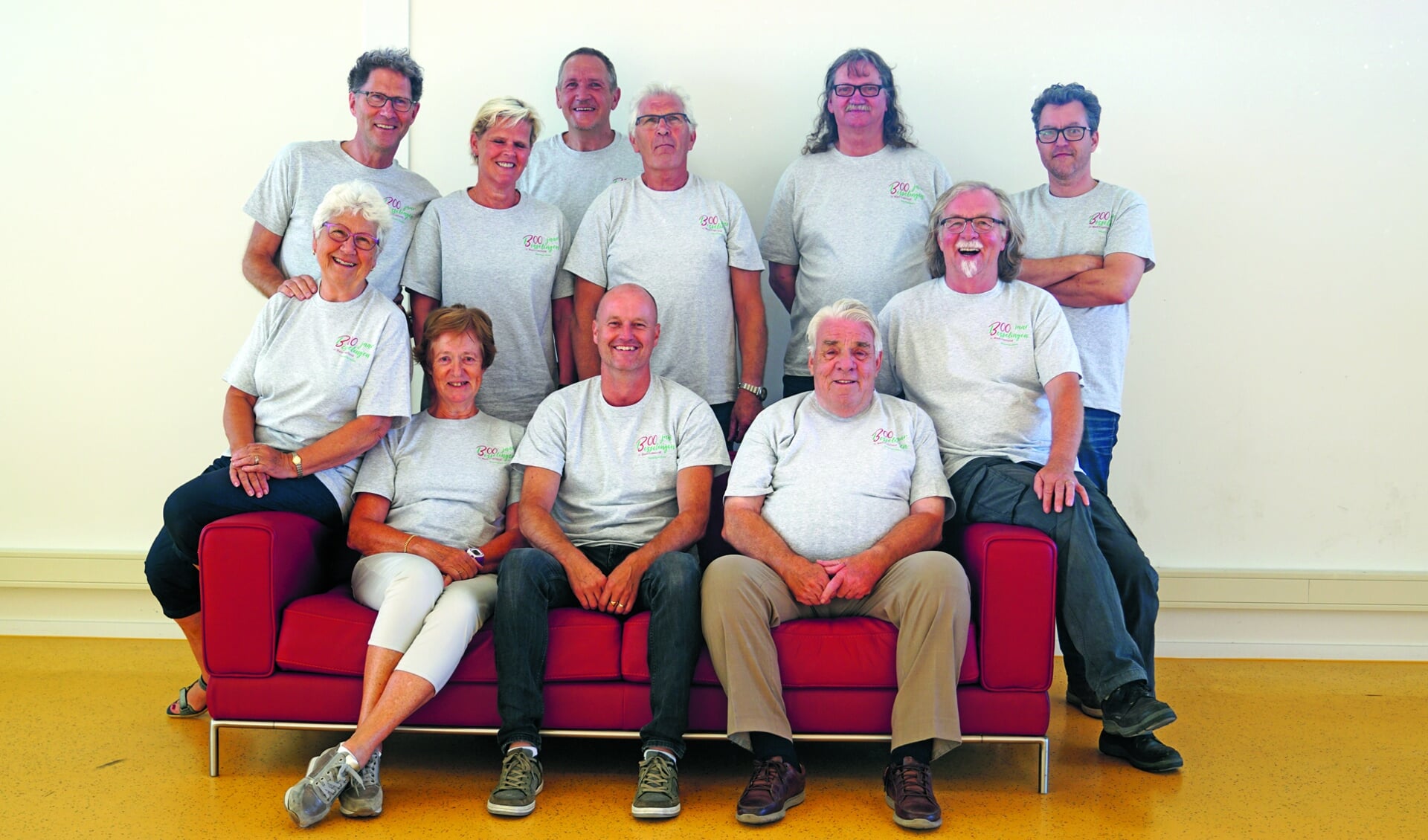 Werkgroep 300 jaar Besseling met v. l.n.r. Martha Besseling, Marie Besseling, Afie Besseling, Geertje van der Gulik, Simon Besseling en Theo Besseling, familie van initiator Piet Besseling. (Foto: Besseling)