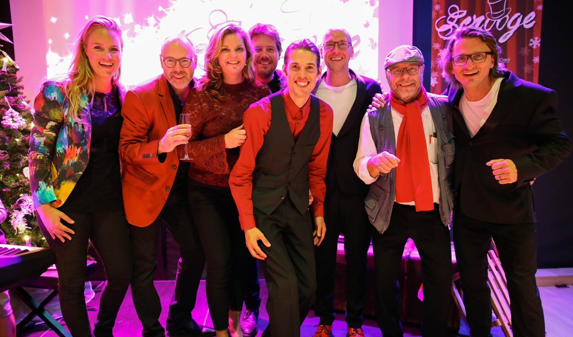 Het artistiek team van Superstar: Sophie van Hecke, Ruud Luttikhuizen, Majella van Ispelen, Gert Jan van der Kamp, Jerry Bloem, Maarten Elout, Olaf van Rijn en Oscar Koch. (Foto: Ietje Timmermans)