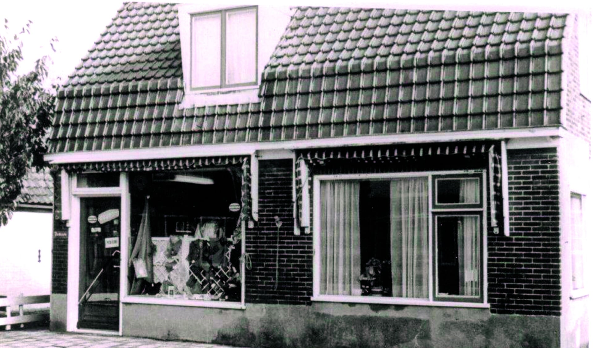 De oude Pancrasser winkeltjes; een stukje geschiedenis herleeft tijdens de presentatie van de Historische Vereniging Sint Pancras. (Foto: aangeleverd)