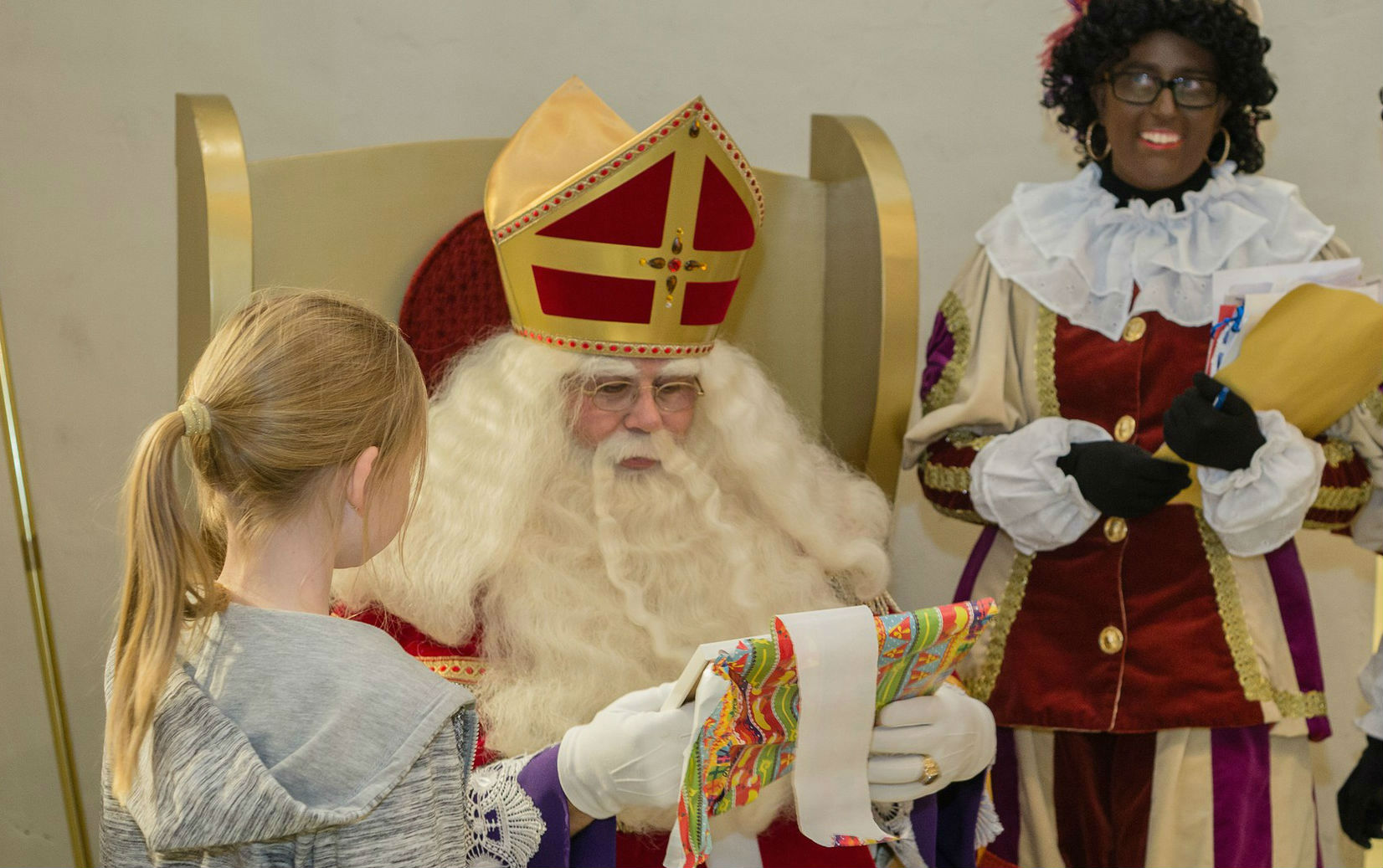 De Goedheiligman komt naar de bieb. (Foto: aangeleverd)