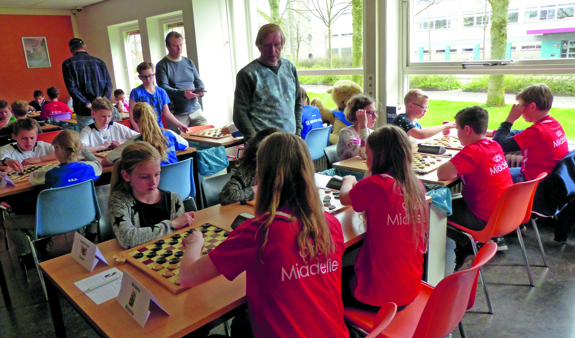 De scholen strijden om een plaats bij het Noord-Hollands kampioenschap, op 2 maart 2019. (Foto: aangeleverd)