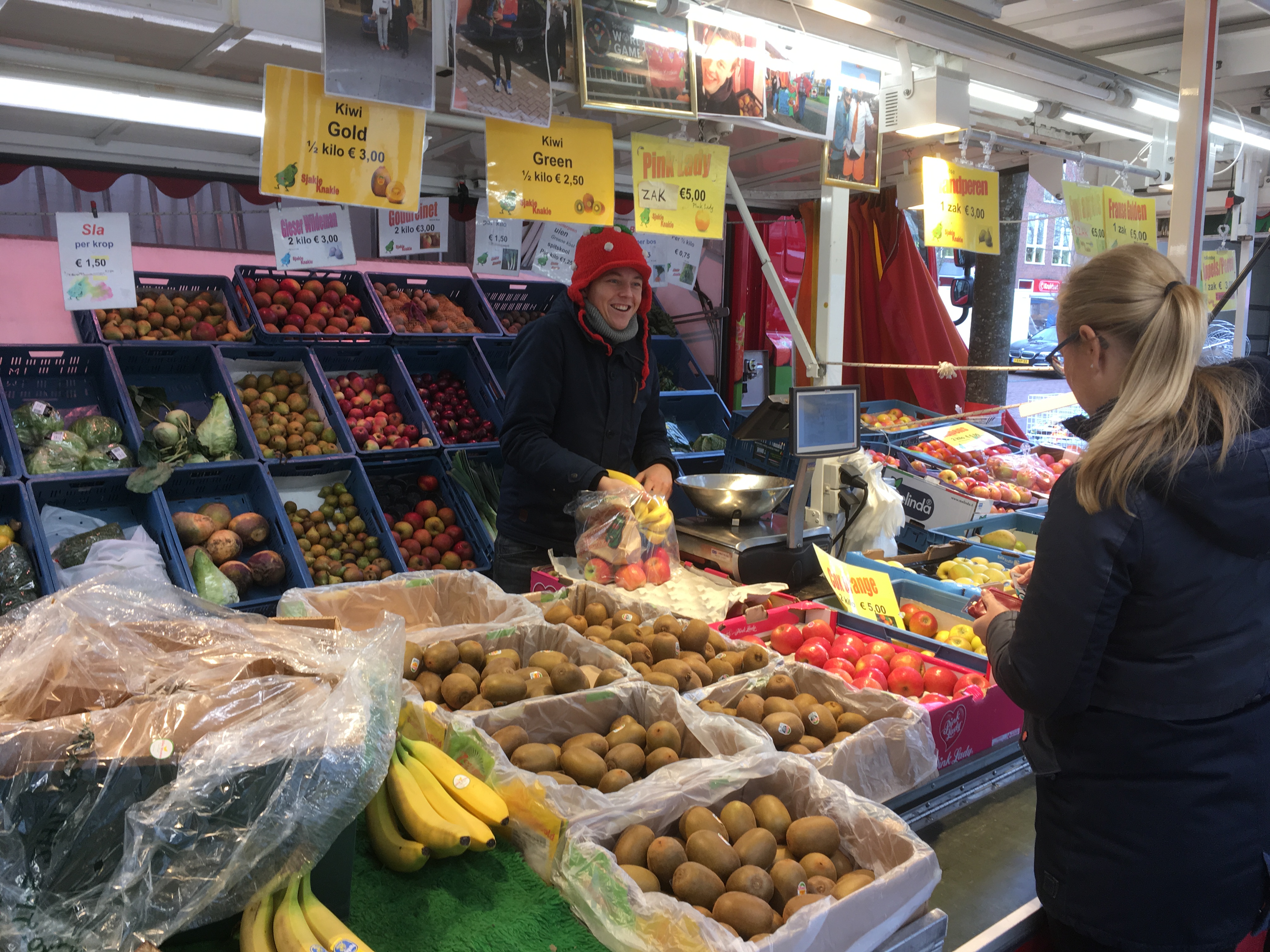 Na even uit het beeld van de maandagmarkt te zijn geweest, is Sjakie Knakie weer terug! (Foto: aangeleverd)