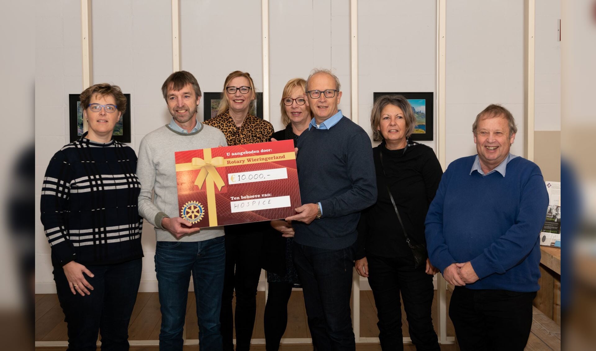 Rotary Wieringerland schenkt 10.000,- euro aan Stichting Hospice Hollands Kroon. (Foto: aangeleverd)