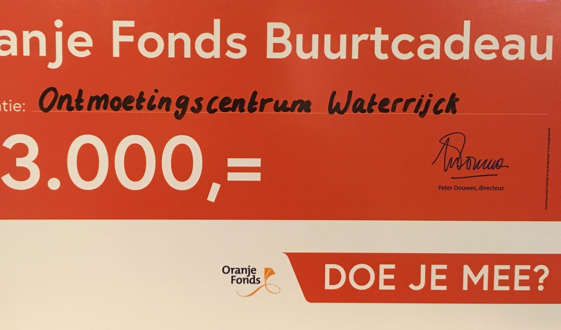 Drieduizend euro voor ontmoetingscentrum WaterrijckBuurtcadeau van Oranje Fonds uitgereikt
