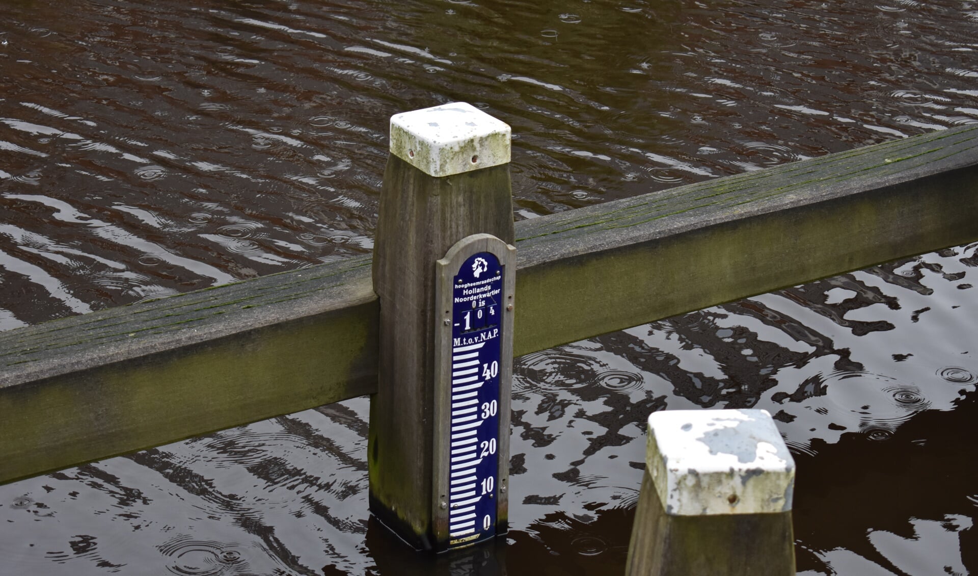 Dat een groot deel van Nederland onder het Normaal Amsterdams Peil, ongeveer het gemiddeld niveau van de Noordzee, ligt, maakt dat ons langs kwetsbaar is voor overstromingen. (Foto: Daan Ruijter/Rodi Media)