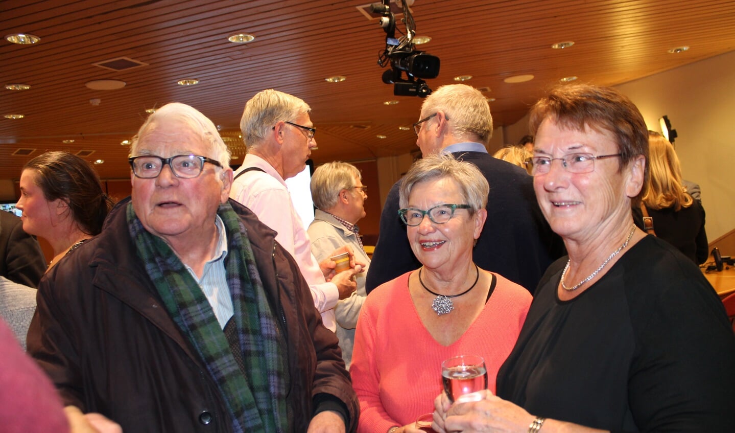 Yvonne Gras-Hogerwerf bedankt kiezers. (Foto: SZ/Rodi Media)