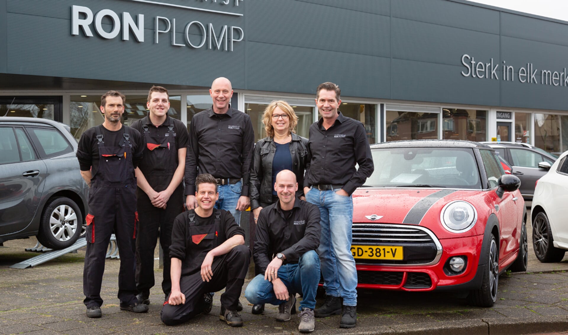 Autobedrijf Ron Plomp Autobedrijf Ron Plomp