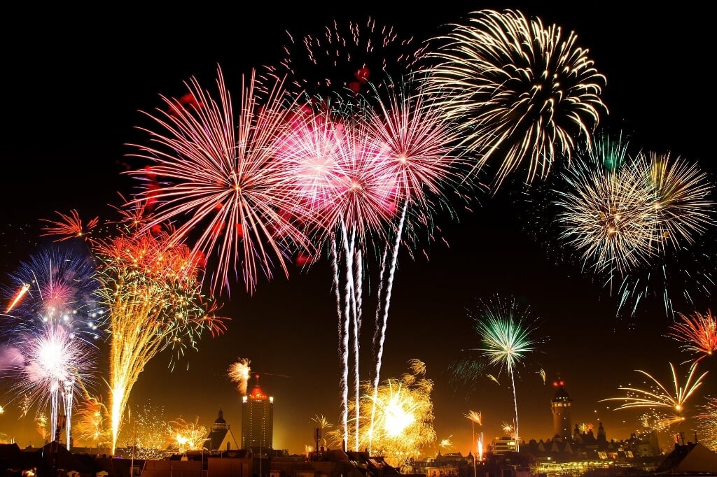 Vergeet ook niet de mooie traditie van het vuurwerk. Zo verwelkomen we ook het nieuwe jaar.