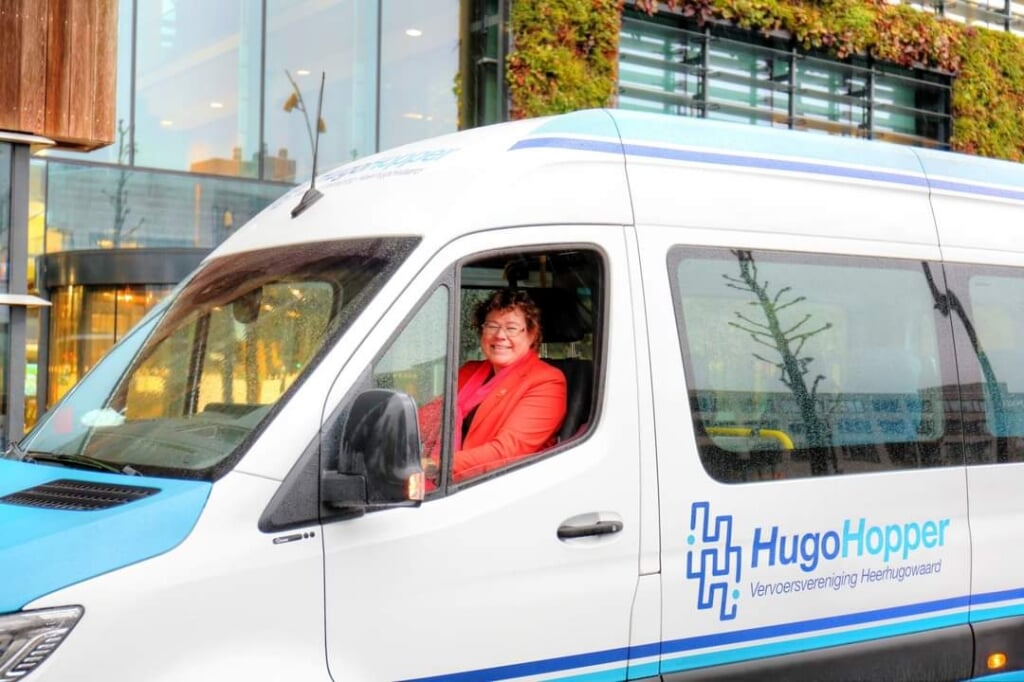 Wethouder Annette Groot: 'De HugoHopper is belangrijk voor de mobiliteit van veel mensen.'