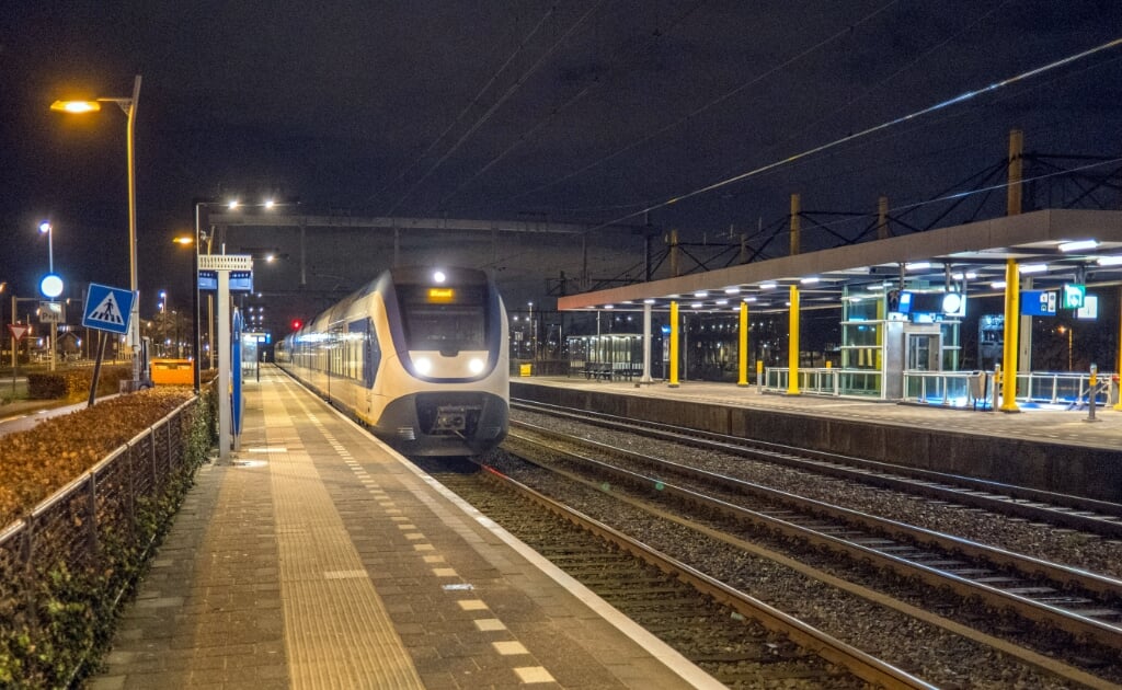 Op het station van Uitgeest heerst na 21.00 uur een uitzonderlijke rust.