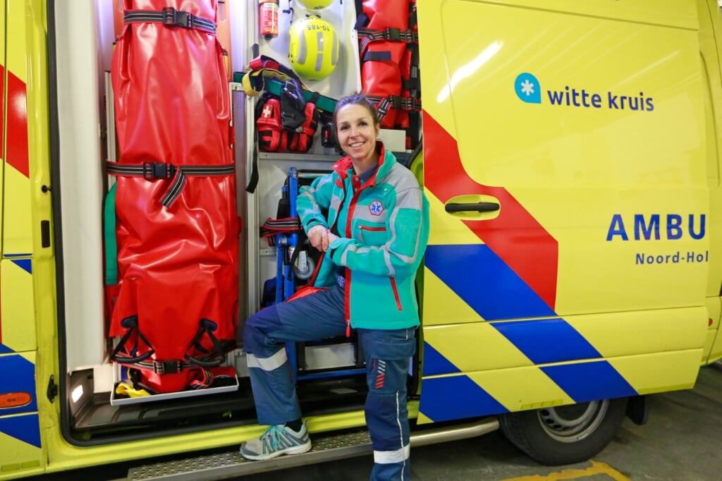 Ambulance verpleegkundige Chantal Blom: 'Dit is het mooiste vak dat er is.'