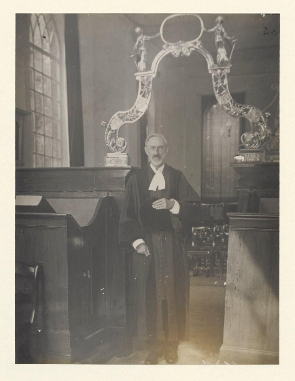 Dominee Brinkerink, samensteller van de catalogus van de librije uit 1908.
