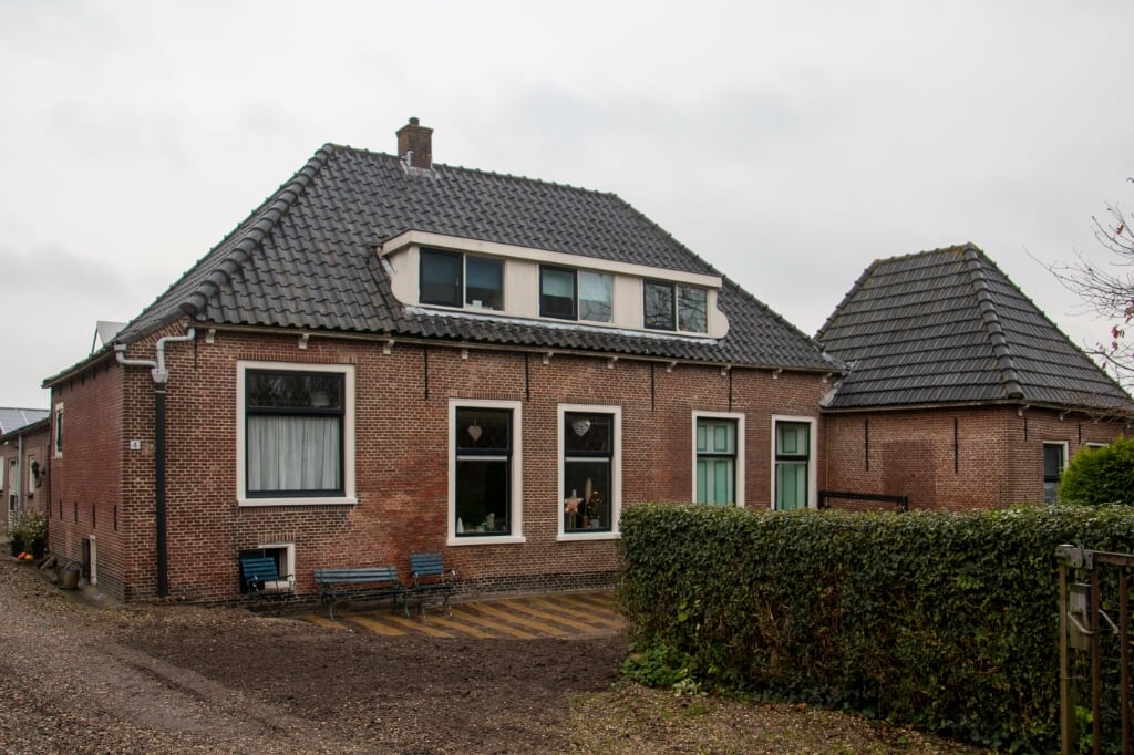 Hoeve Over Brug in Zwammerdam, een van de locaties waar de lampensets werden uitgereikt.