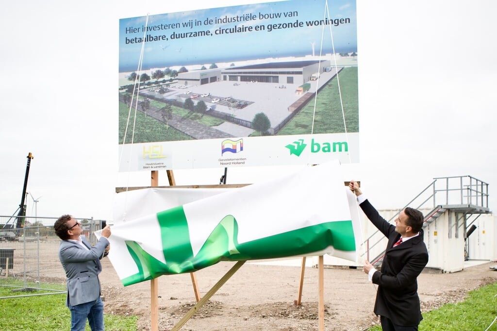Op bedrijvenpark Breekland werd in oktober de eerste paal geslagen voor een productiefaciliteit voor prefab-woningen van twee dochterondernemingen van BAM. Het is een van vele actuele ontwikkelingen op dit bedrijventerrein in Oudkarspel. 