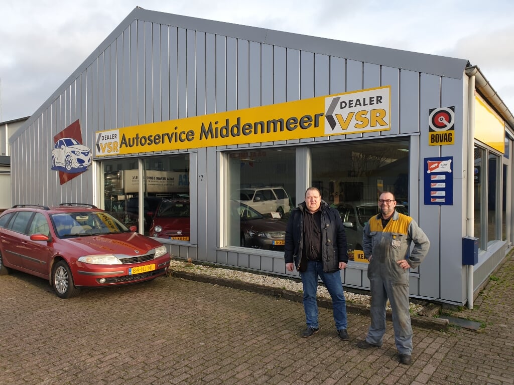 André en Michael van Autoservice Middenmeer. 
