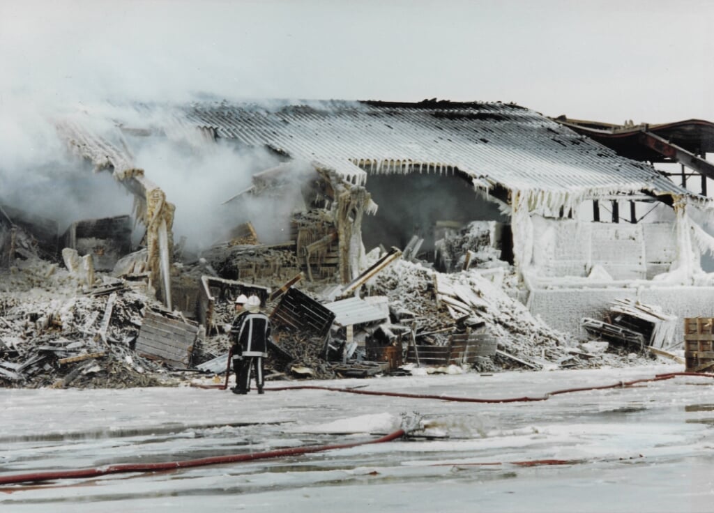 De felle brand bij APSO op 6 februari 1996.