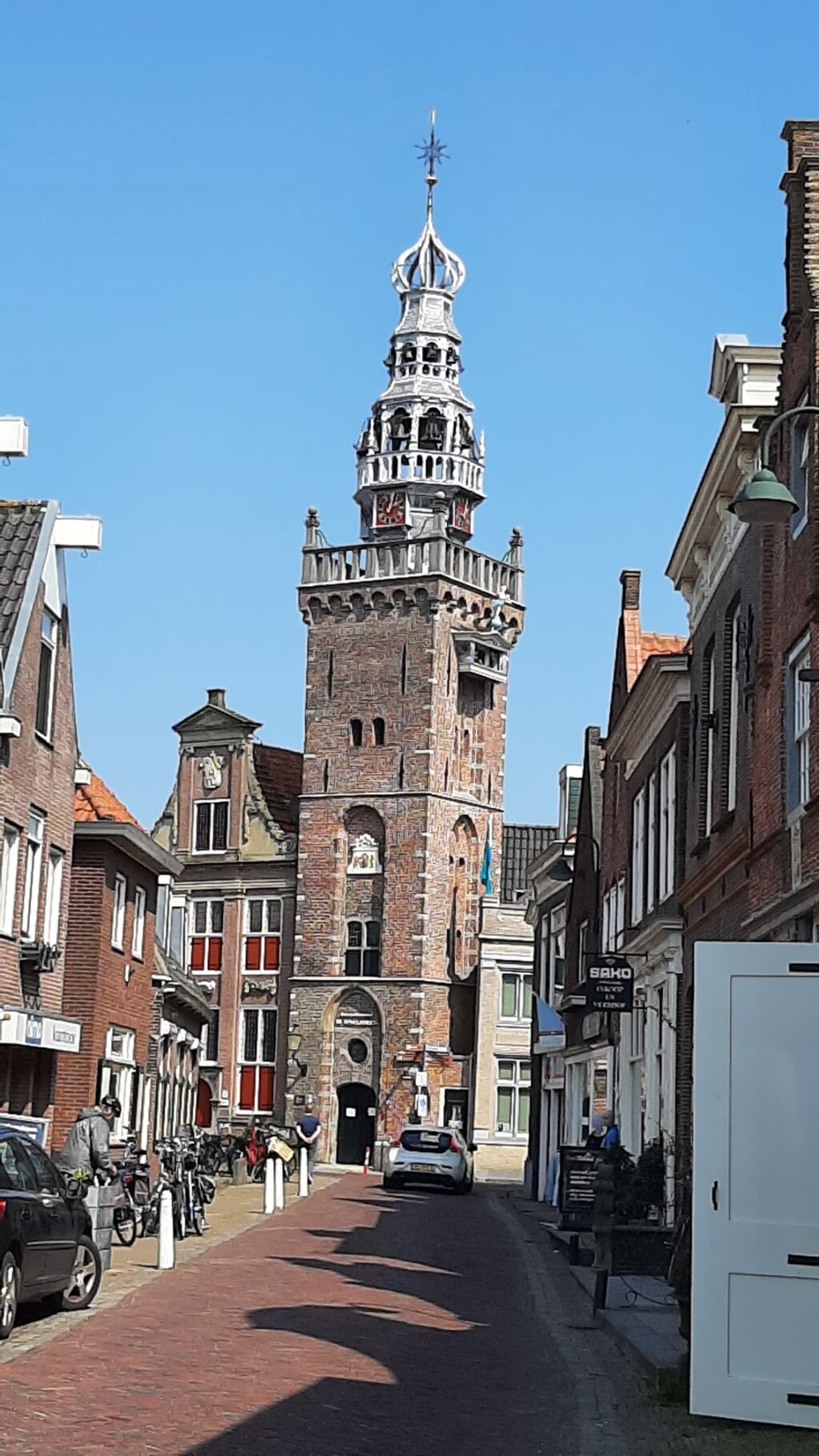 Op Koningsdag klinkt een muzikale groet uit De Speeltoren in Monnickendam. 