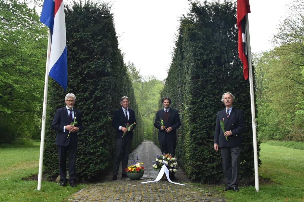 Elk jaar houdt het comité een herdenking bij het Dachau-monument in het Amsterdamse Bos.