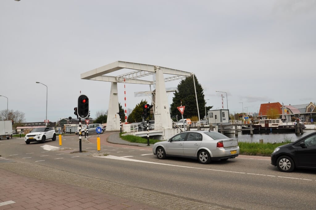 De Sloterburg speelt een flinke rol in de verkeersproblematiek van de Sloterweg.