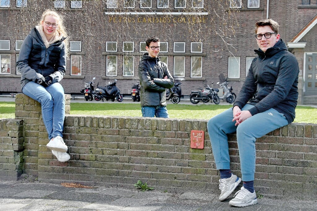 ALKMAAR -  PCC-studenten Fenna Zwanenburg, Casper Vlaar en Kyle de Hoop en al hun klasgenootjes komen in actie voor Make-A-Wish. 