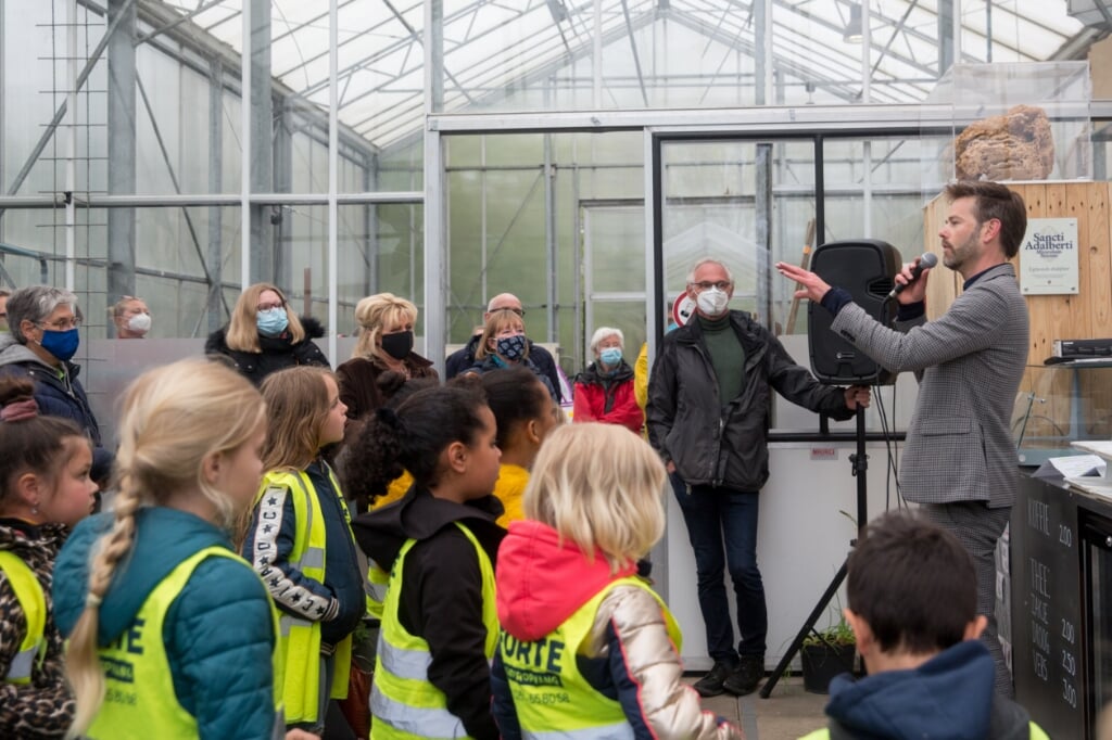 Wethouder Christian Braak opent het nieuwe tuinseizoen van Hortus Alkmaar