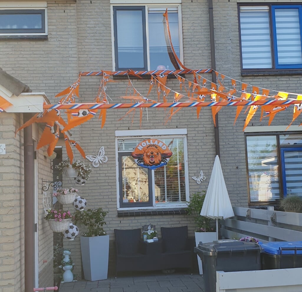 Het huis van voetbalfans kleurt deze weken oranje!