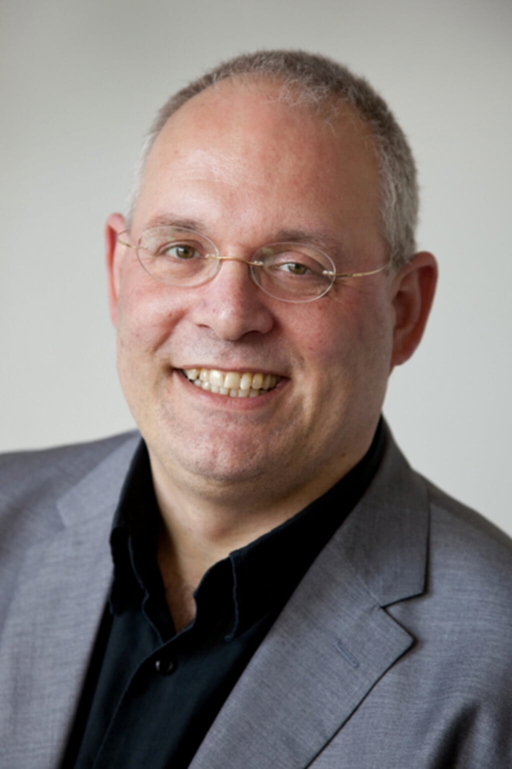 Dick van Huizen wordt gemeentesecretaris van de gemeente Nijkerk. 
