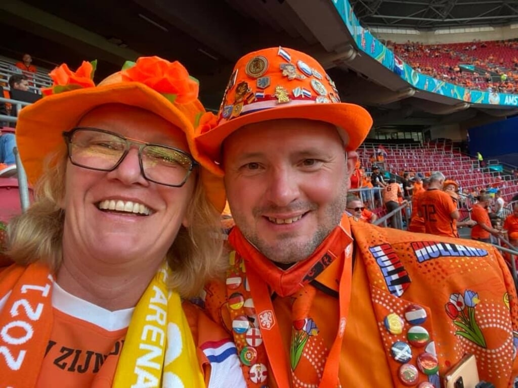 Margit met Marcel. "Speciaal verhaal; hij is Duits en fan van Oranje!" 