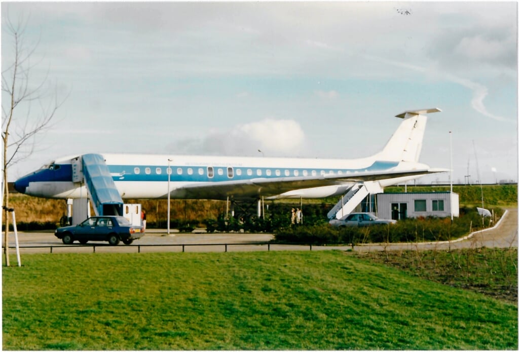 Vliegtuigrestaurant (1989). 