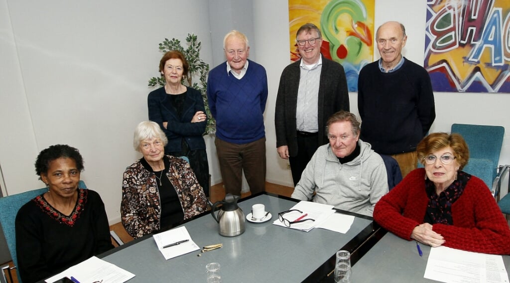 Lien van Eenige (rechts op de foto uit 2019) zat onder meer in de Seniorenraad.
