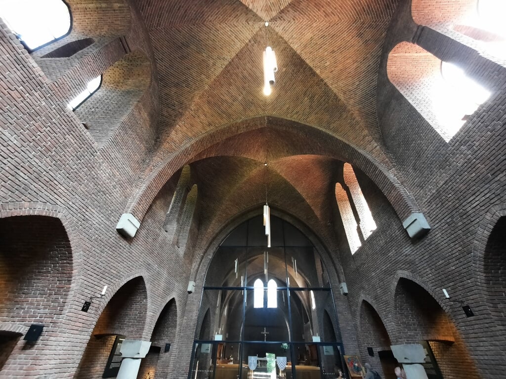 Blik op de abdij in Egmond Binnen