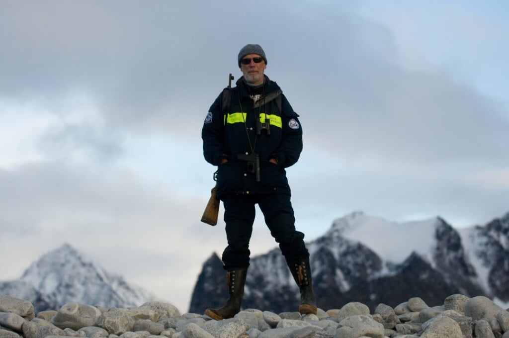 Prof. dr. Louwrens Hacquebord op walvisexpeditie in Noordpoolgebied.