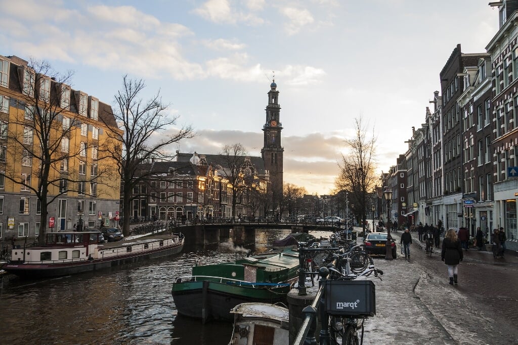 Amsterdam is de bakermat van de nautische industrie.