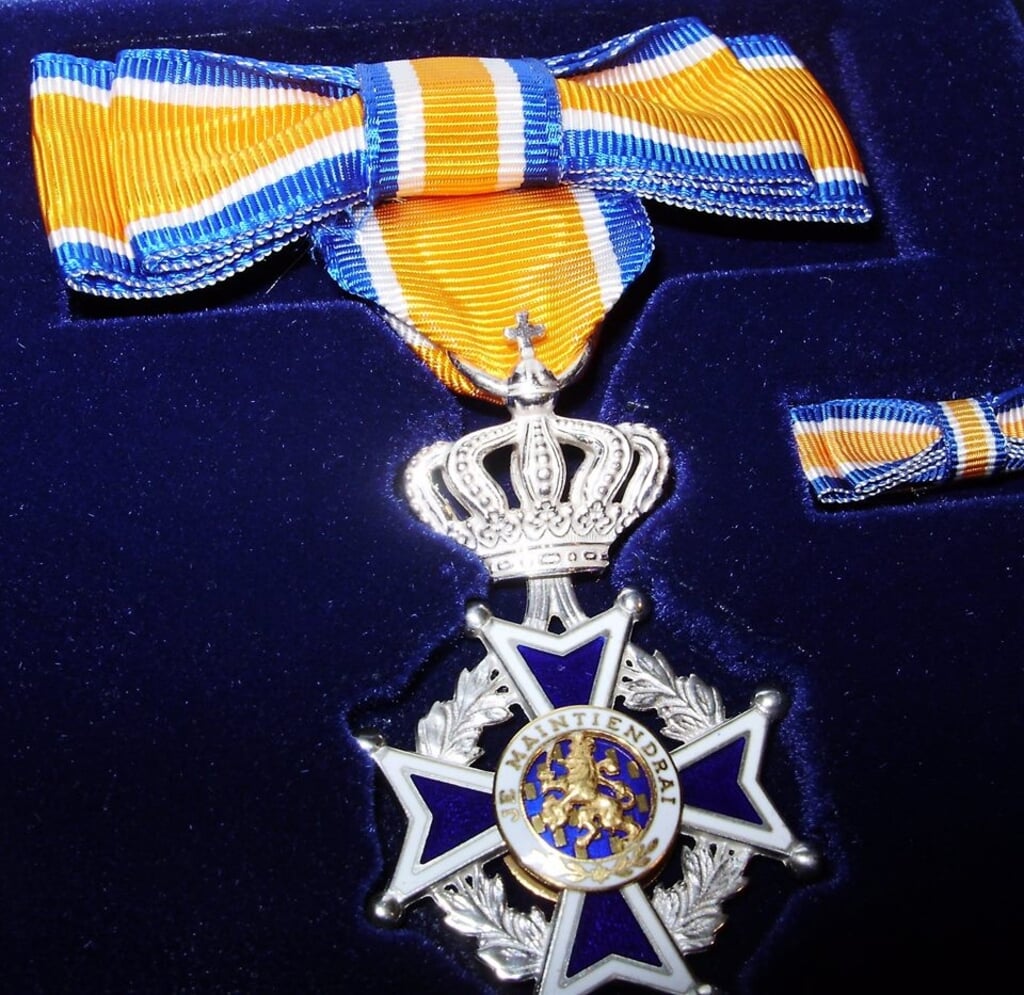 Boskoper Rob Ackx heeft maandag een koninklijke onderscheiding ontvangen uit handen van burgemeester Spies.