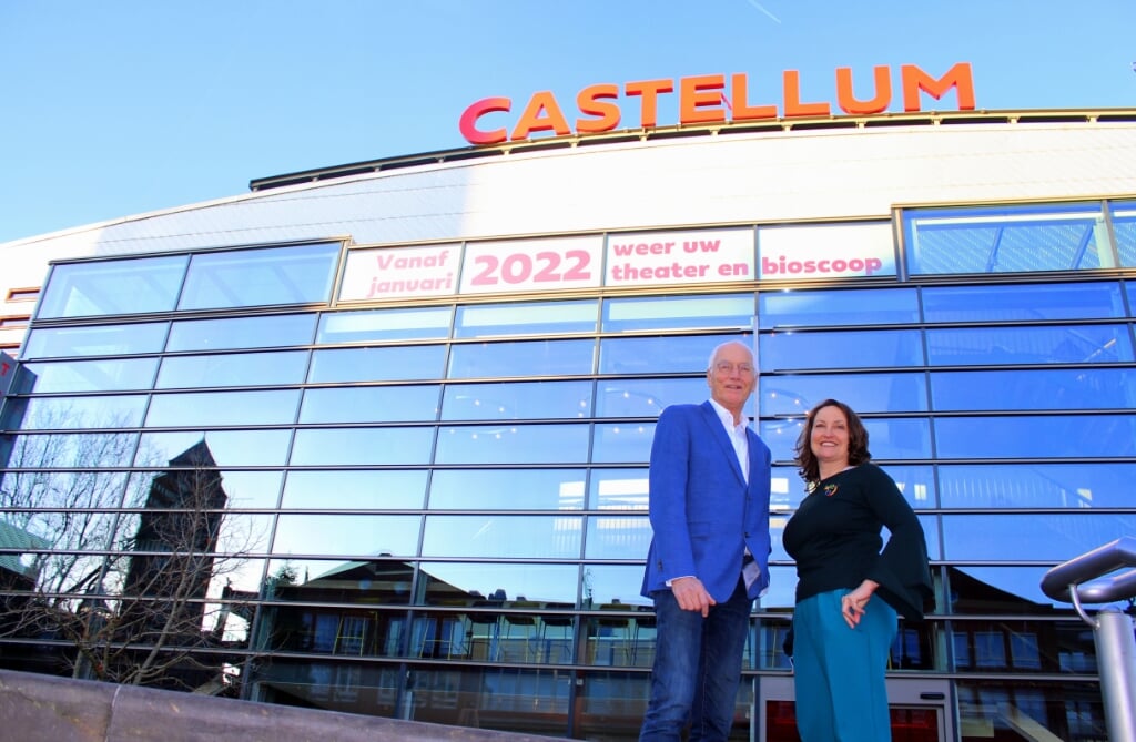 Eindelijk! Het nieuwe Castellum kan de deuren openen. Door de nieuwe versoepelingen mag de cultuursector van het slot. Marcel 't Sas en Anya Tuit van Castellum zijn er heel blij mee. 