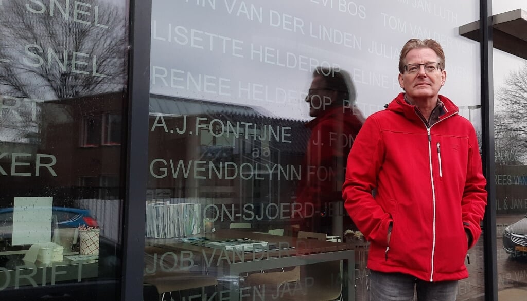 Ype ten Hoor voor het Museum Vlaardingen, waarvoor zijn Stichting Fonds Museum Vlaardingen graag donateurs wil zoeken voor financiële ondersteuning. Foto: Peter Spek