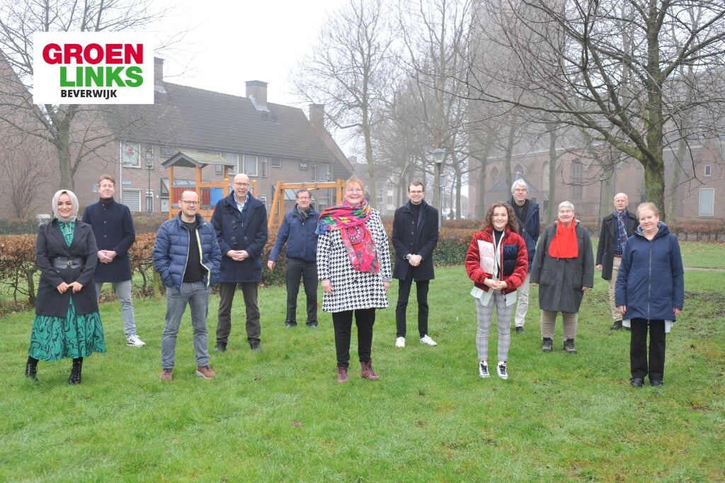 De kandidaten van GroenLinks Beverwijk met in het midden voorin lijsttrekker Tekla Hulscher.
