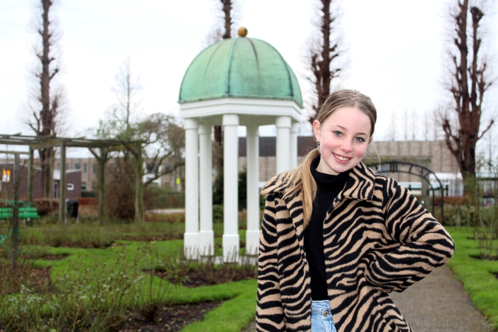 Esmee van Lent (12) geniet van haar jonge leven. Ze houdt heel veel van dansen en wil later dansdocent worden. 